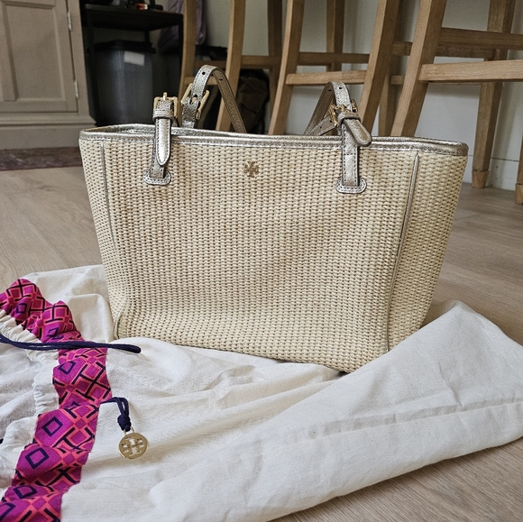 Tory Burch York Straw Small Buckle Tote - Picture 3 of 14